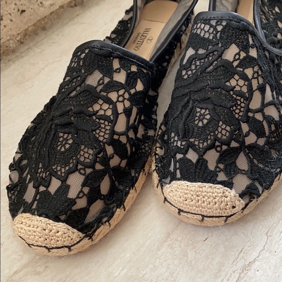 Authentic Valentino Floral Black Lace Espadrilles - Picture 2 of 7